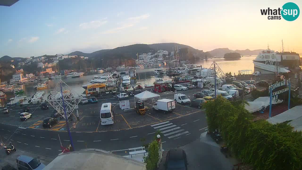 Insel Ponza Hafen webcam – Italien