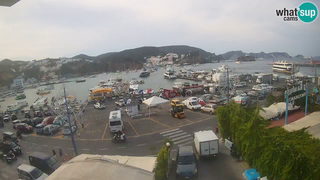 Pristanišče Ponza spletna kamera – Otok Ponza