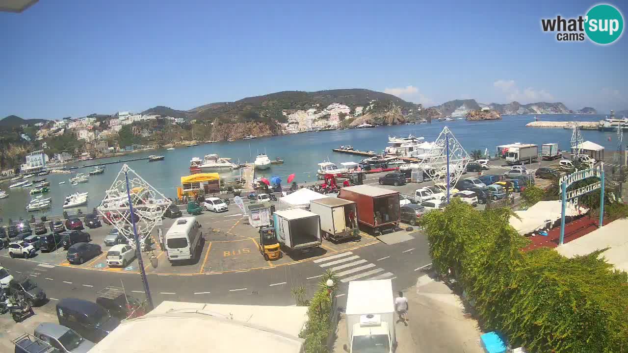 Pristanišče Ponza spletna kamera – Otok Ponza