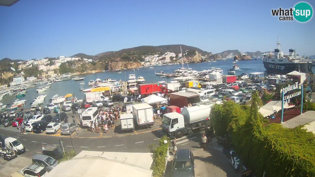 Insel Ponza Hafen webcam – Italien