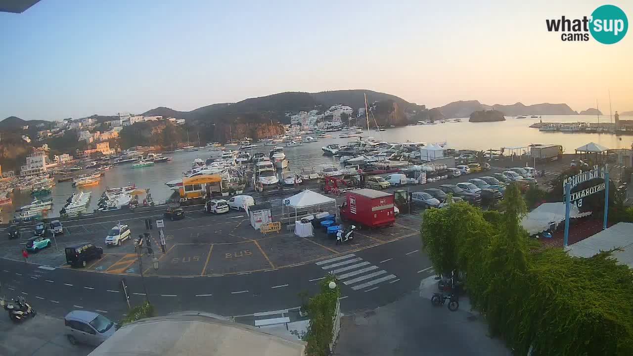 Insel Ponza Hafen webcam – Italien