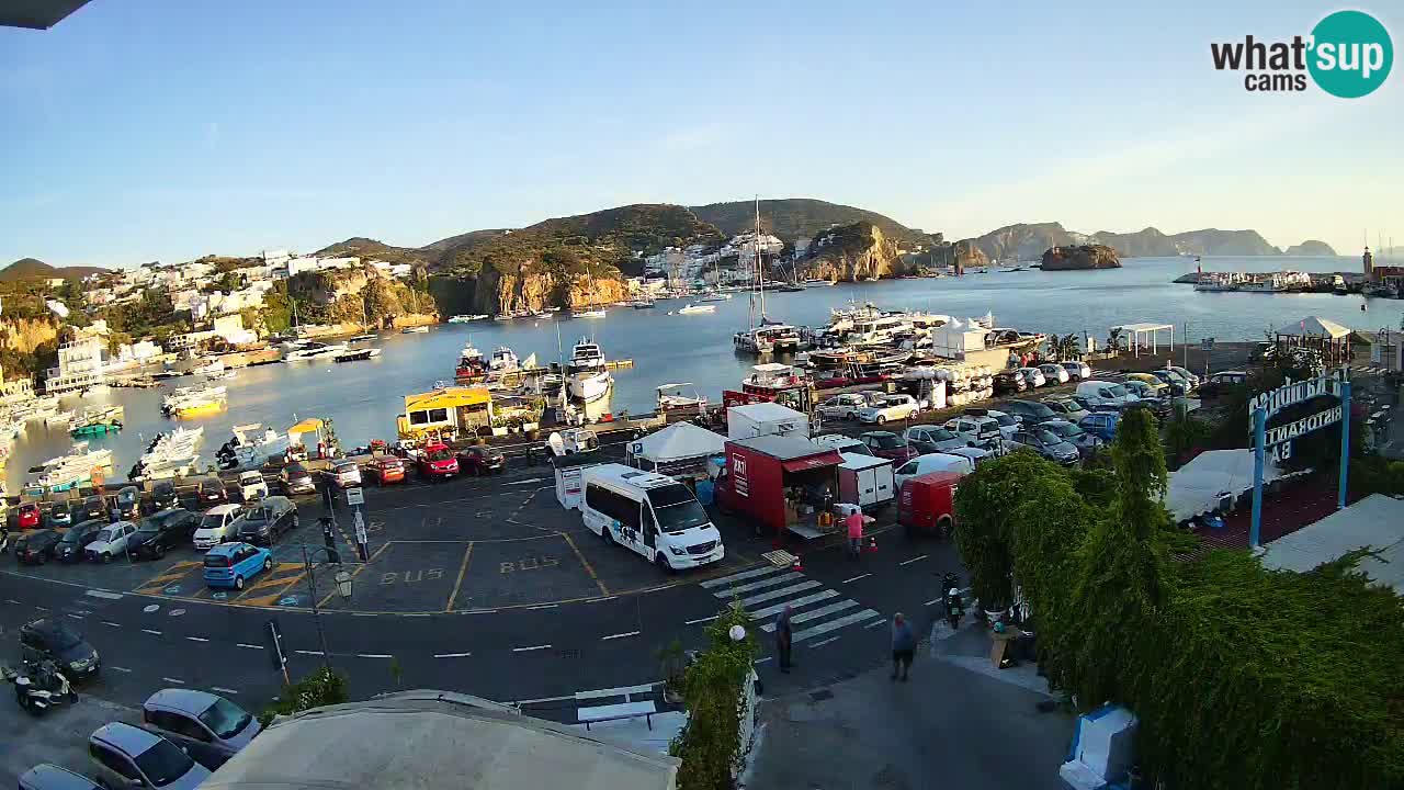 Pristanišče Ponza spletna kamera – Otok Ponza