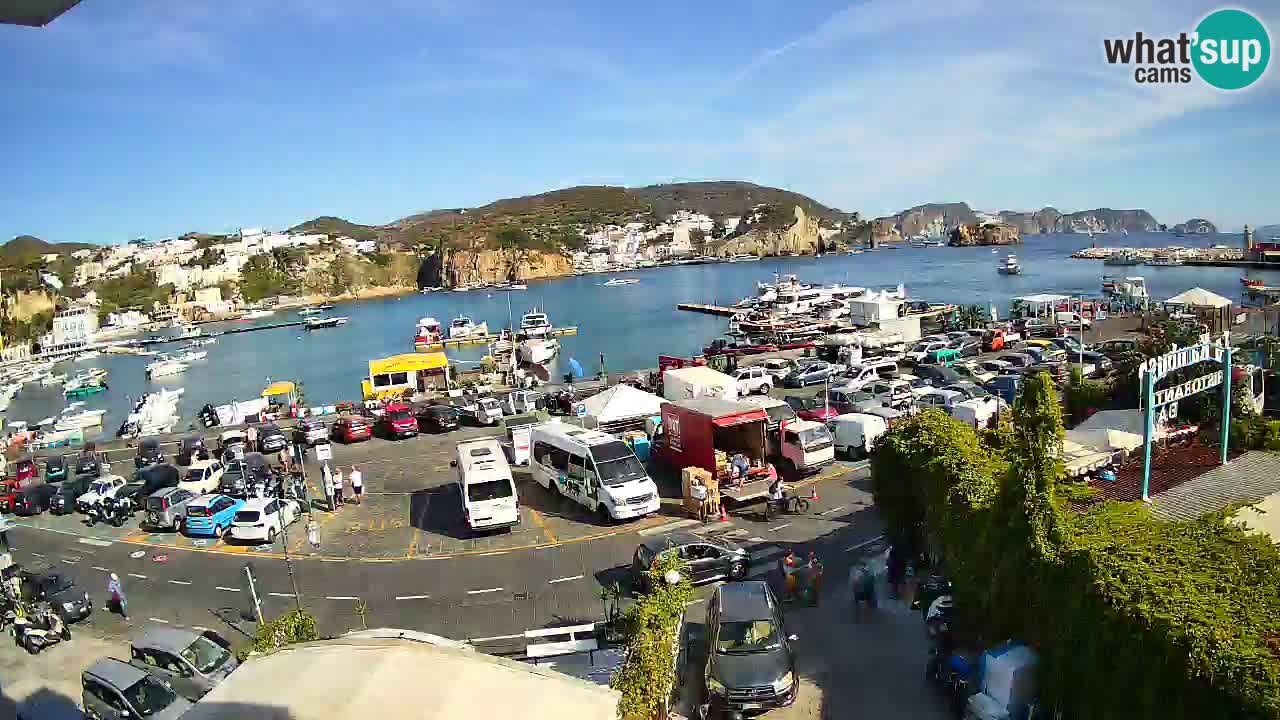 Pristanišče Ponza spletna kamera – Otok Ponza