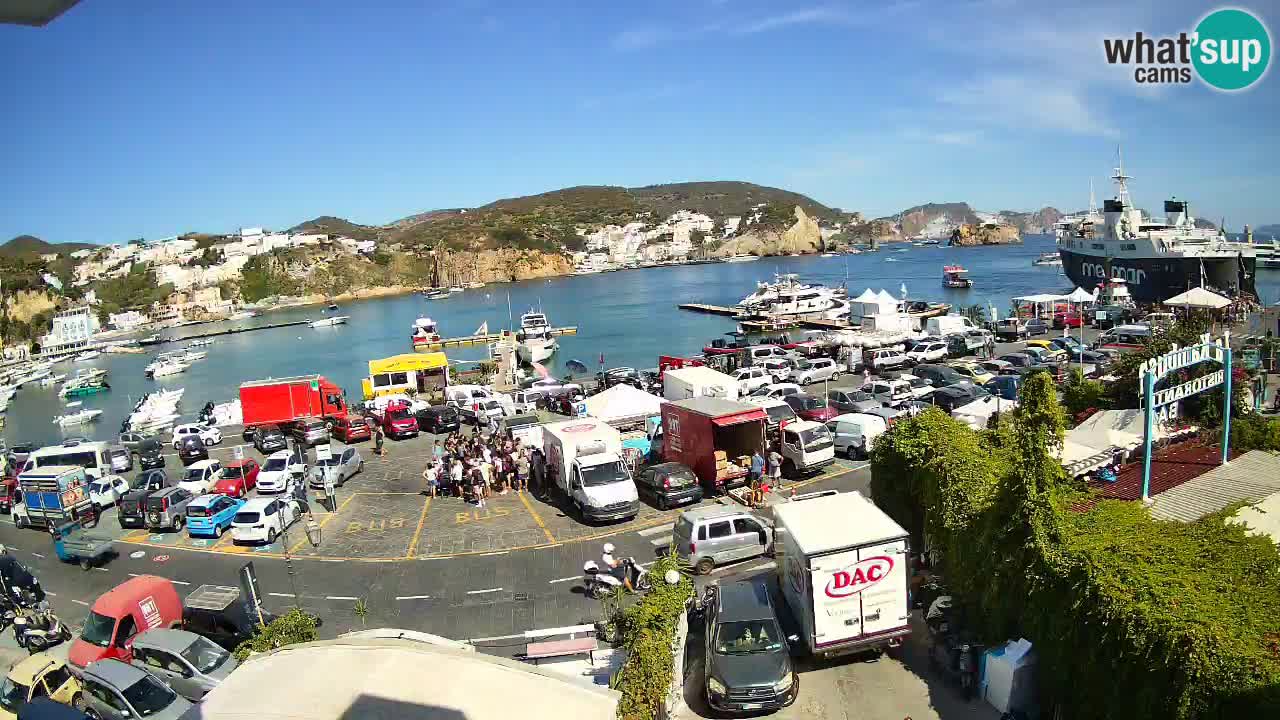 Pristanišče Ponza spletna kamera – Otok Ponza