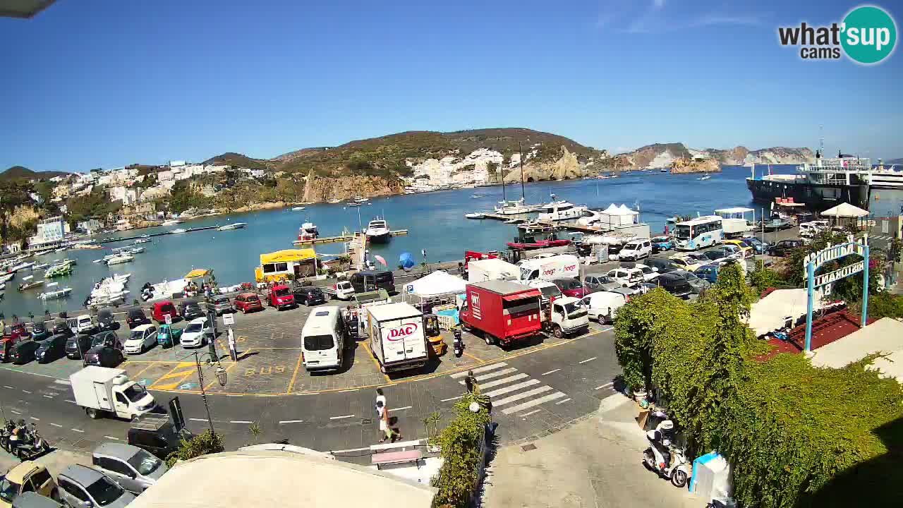 Pristanišče Ponza spletna kamera – Otok Ponza