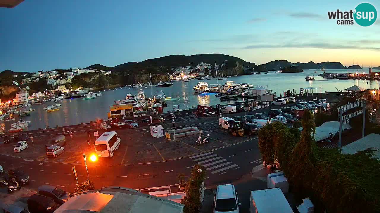 Insel Ponza Hafen webcam – Italien