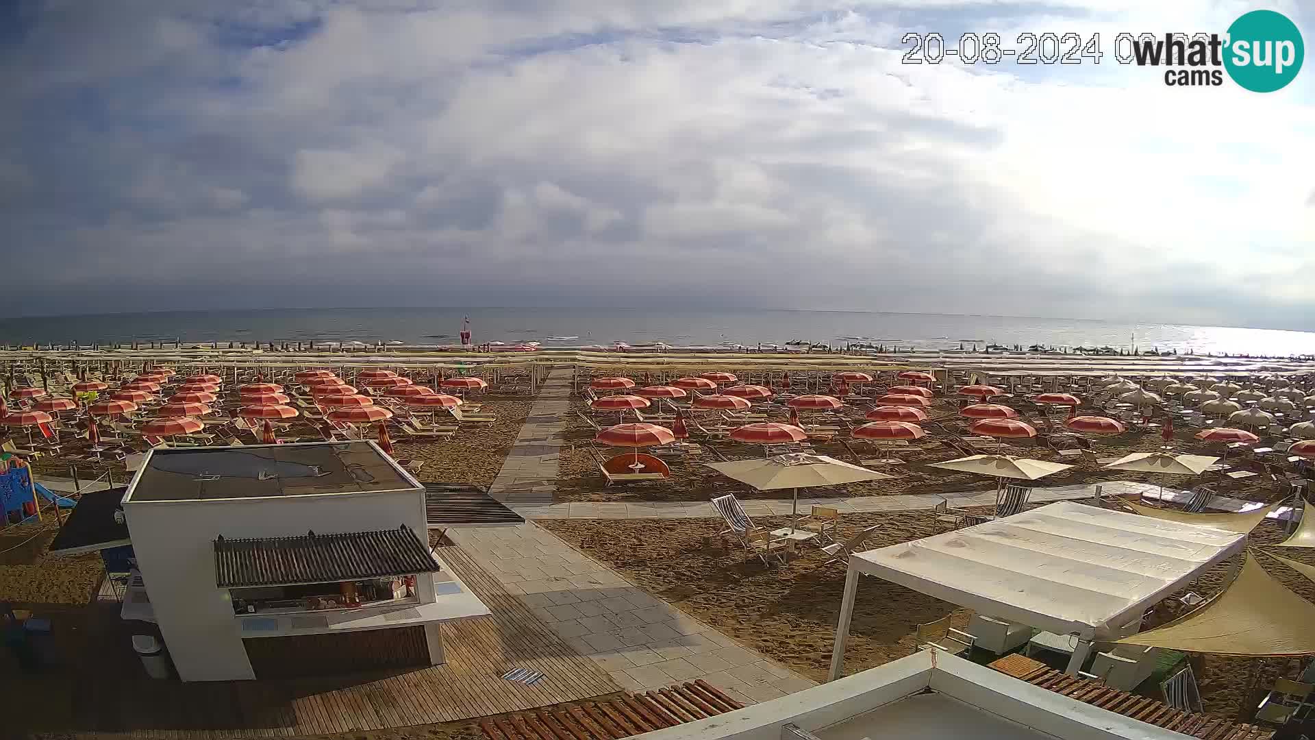 Spletna kamera plaža Riccione – Bagni Oreste spiaggia 115 – Italija