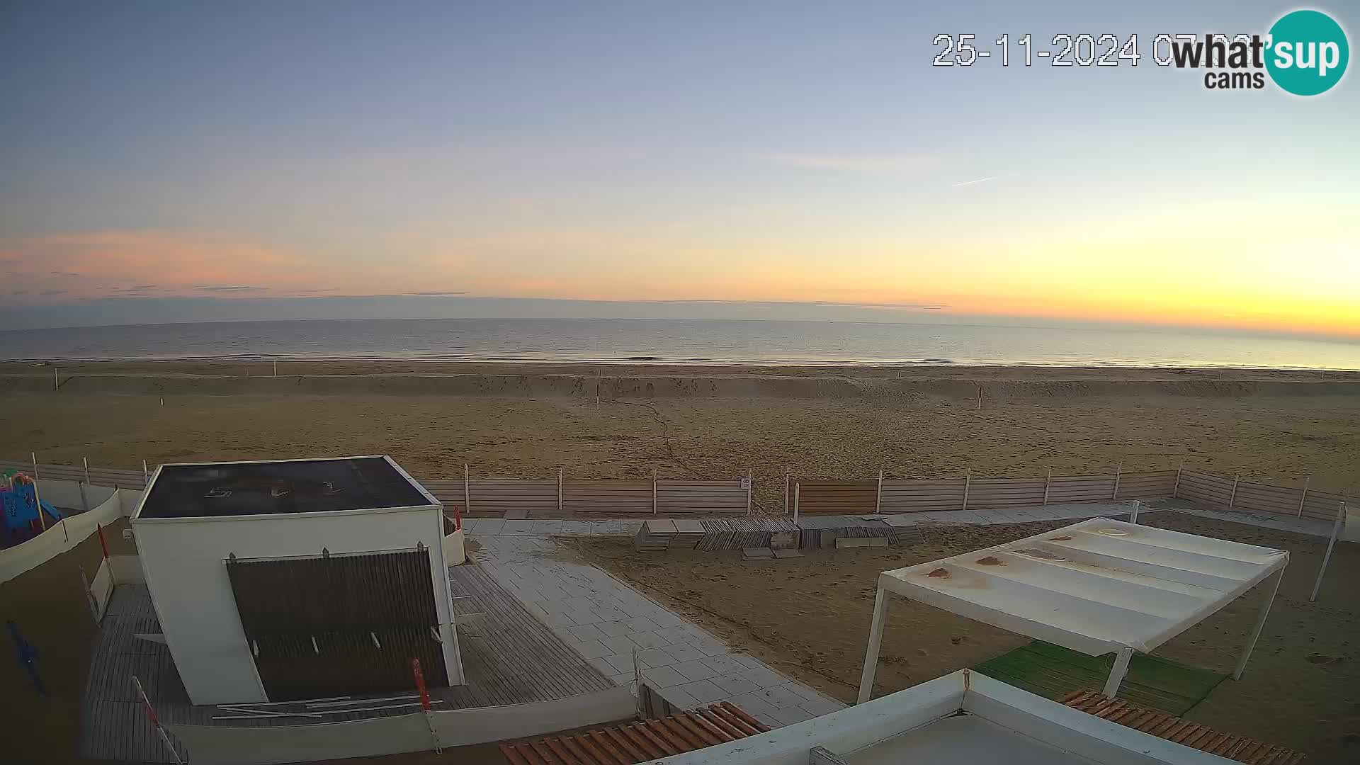 Live webcam Riccione Strand – Bagni Oreste spiaggia 115 – Italien