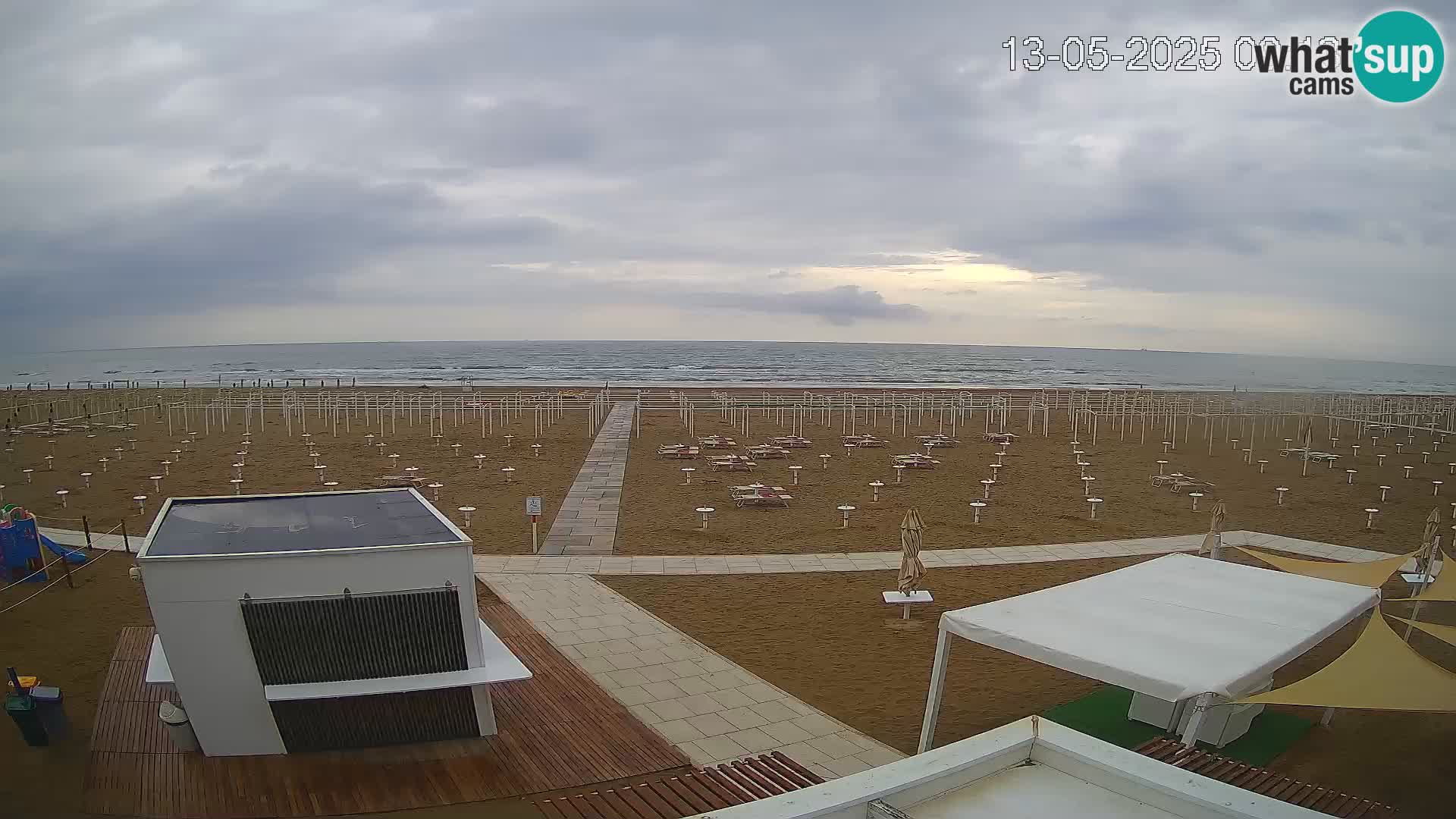 Spletna kamera plaža Riccione – Bagni Oreste spiaggia 115 – Italija