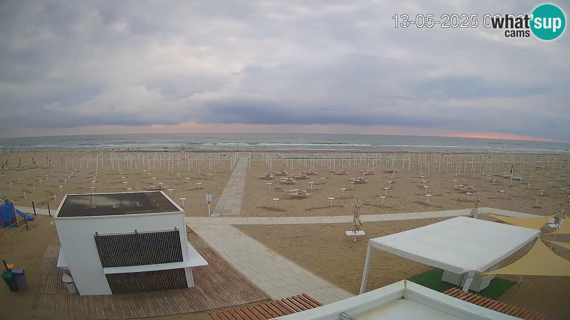 Spletna kamera plaža Riccione – Bagni Oreste spiaggia 115 – Italija