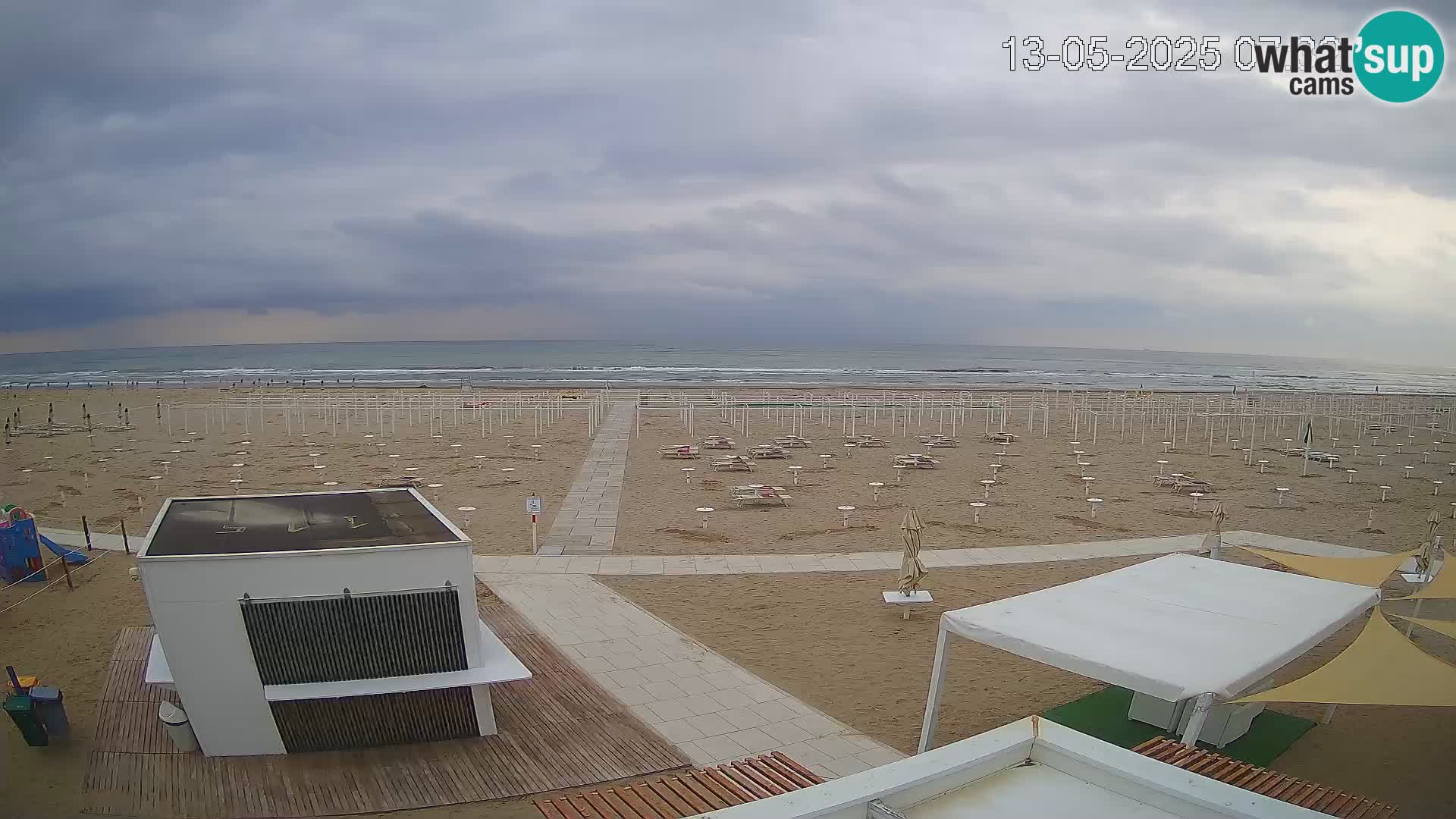 Spletna kamera plaža Riccione – Bagni Oreste spiaggia 115 – Italija