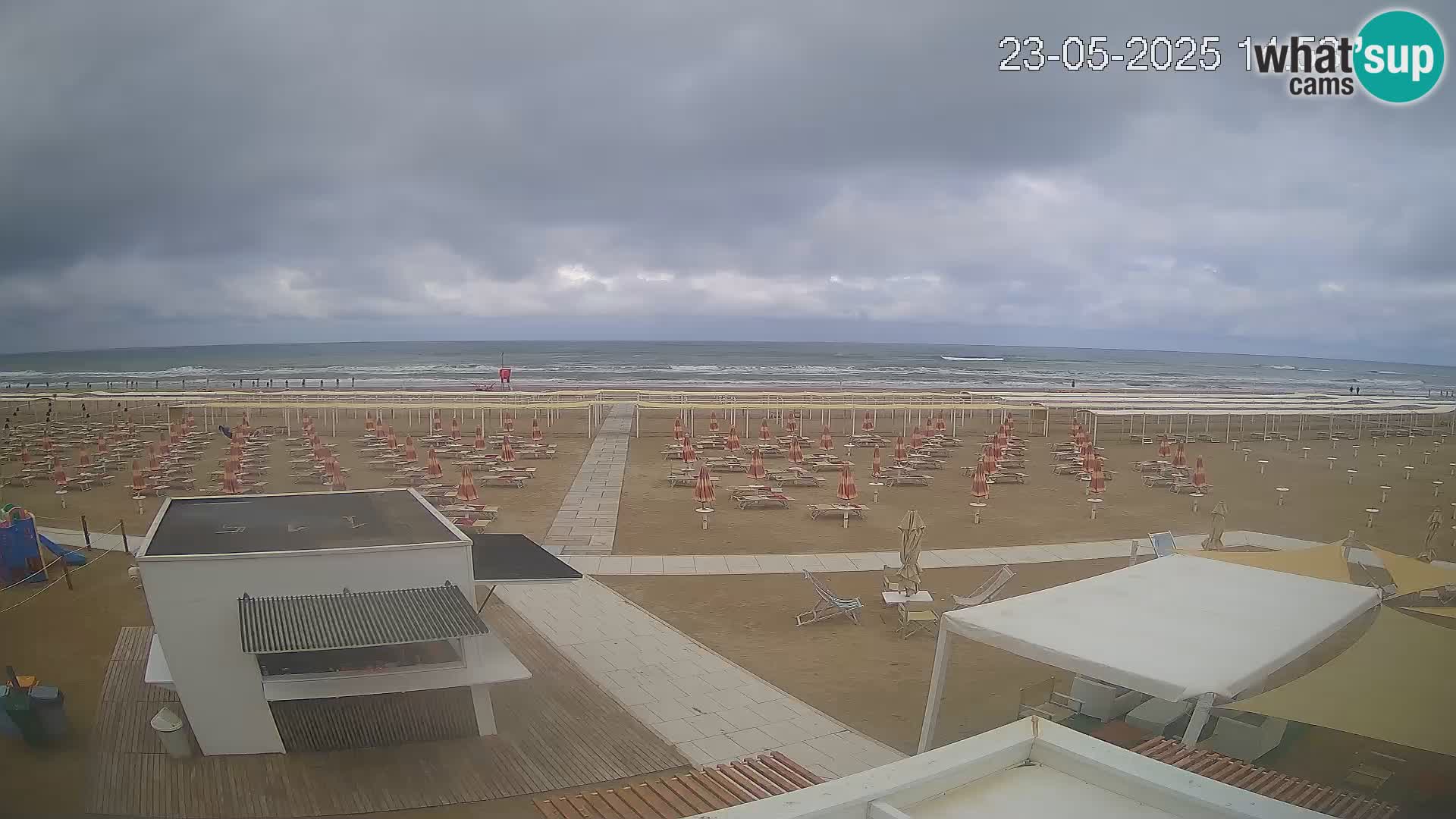 Spletna kamera plaža Riccione – Bagni Oreste spiaggia 115 – Italija