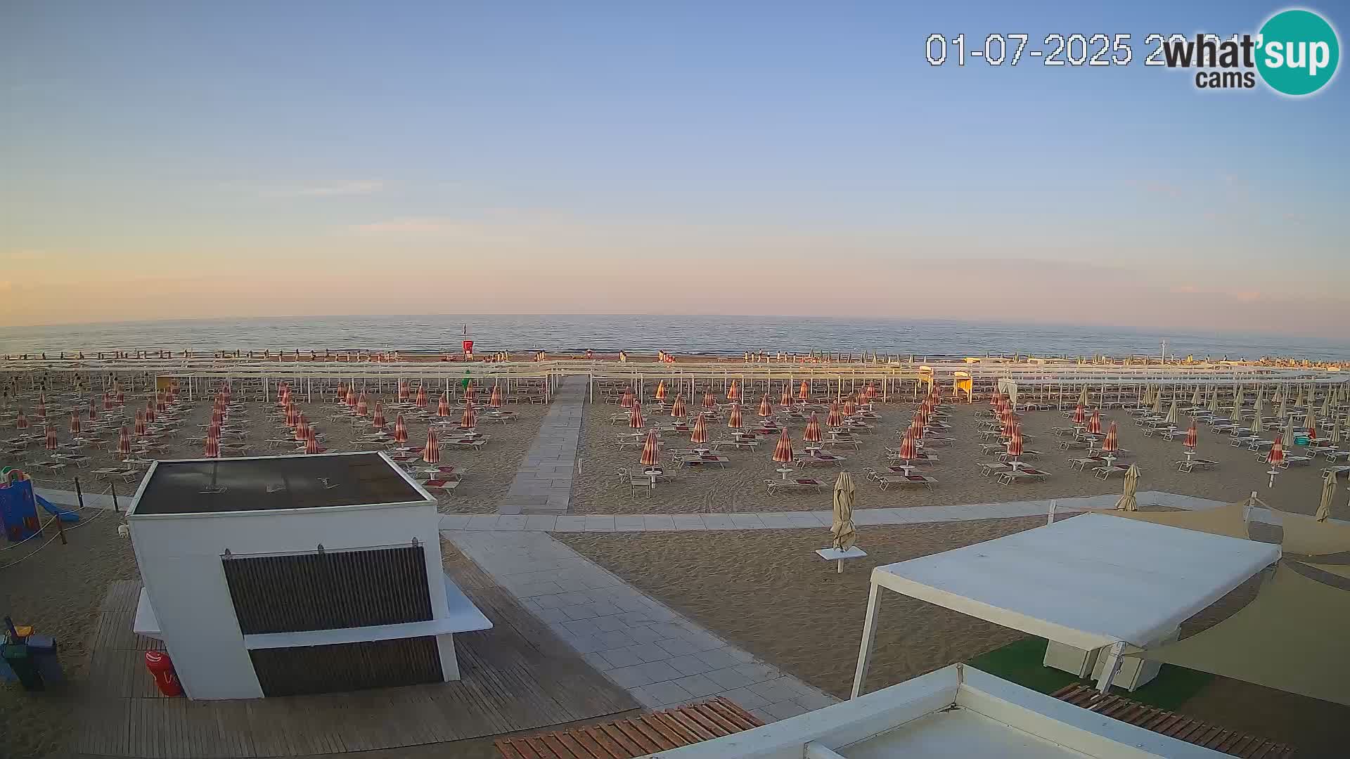 Spletna kamera plaža Riccione – Bagni Oreste spiaggia 115 – Italija
