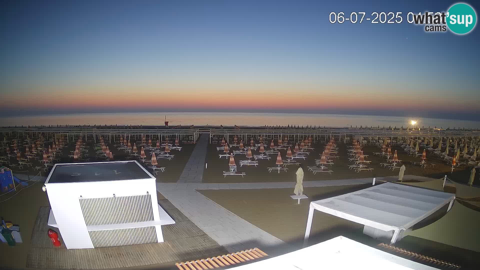 Spletna kamera plaža Riccione – Bagni Oreste spiaggia 115 – Italija