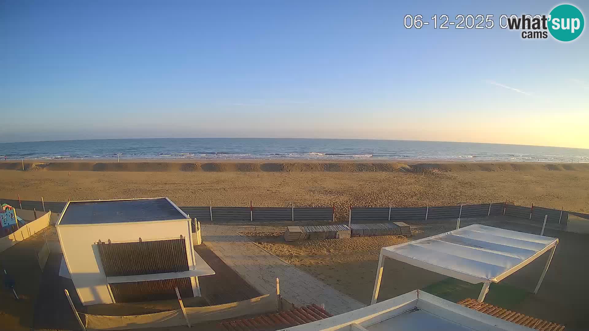 Spletna kamera plaža Riccione – Bagni Oreste spiaggia 115 – Italija