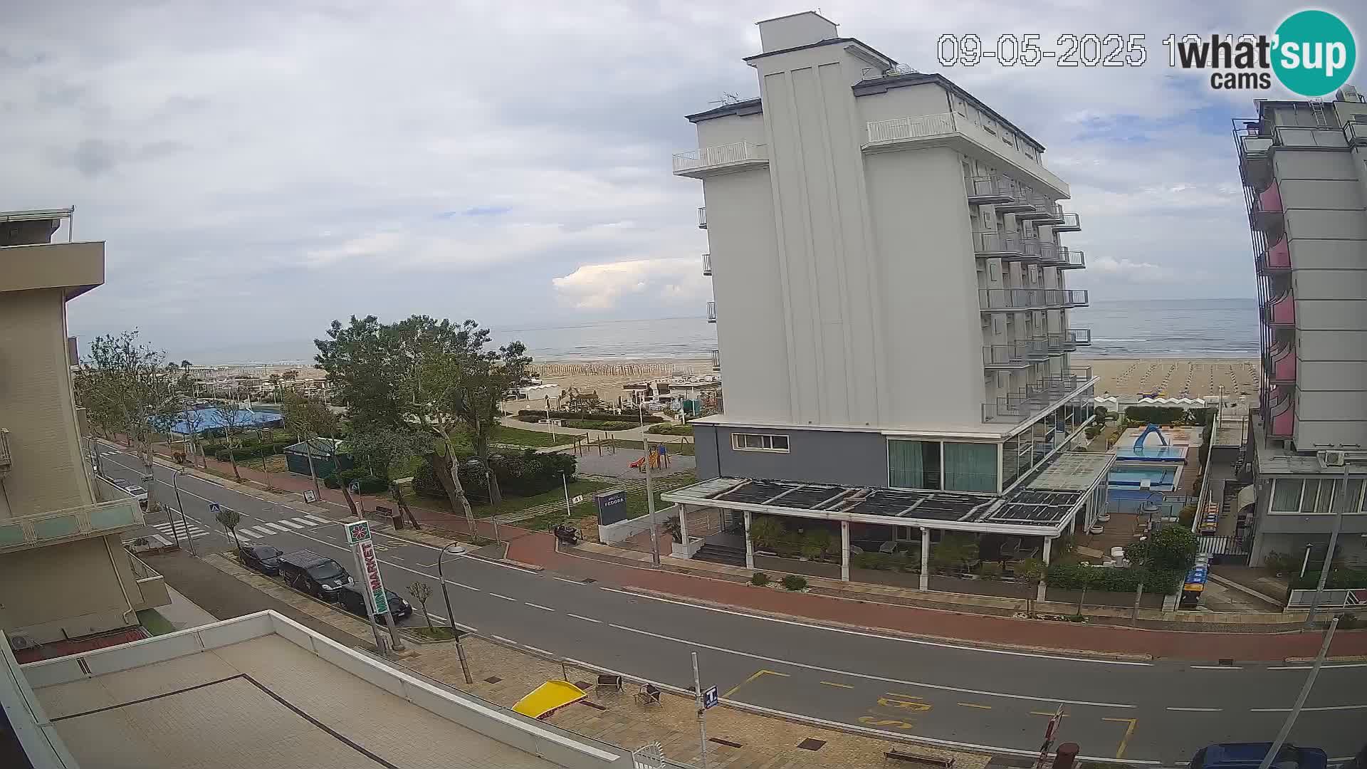 Riccione livecam beach and La Malfa gardens – Bagni Oreste spiaggia 115
