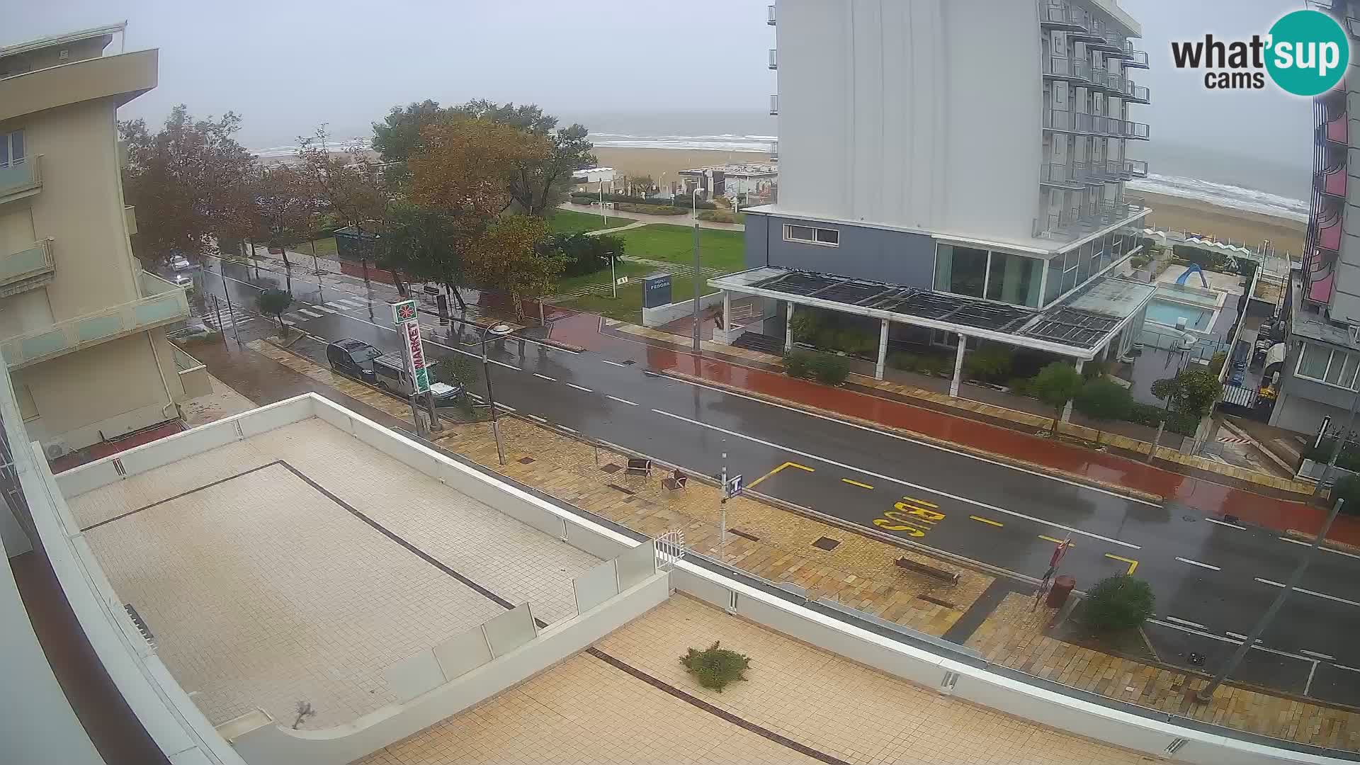 Plaža s spletno kamero Riccione in vrtovi La Malfa – plaža Bagni Oreste 115