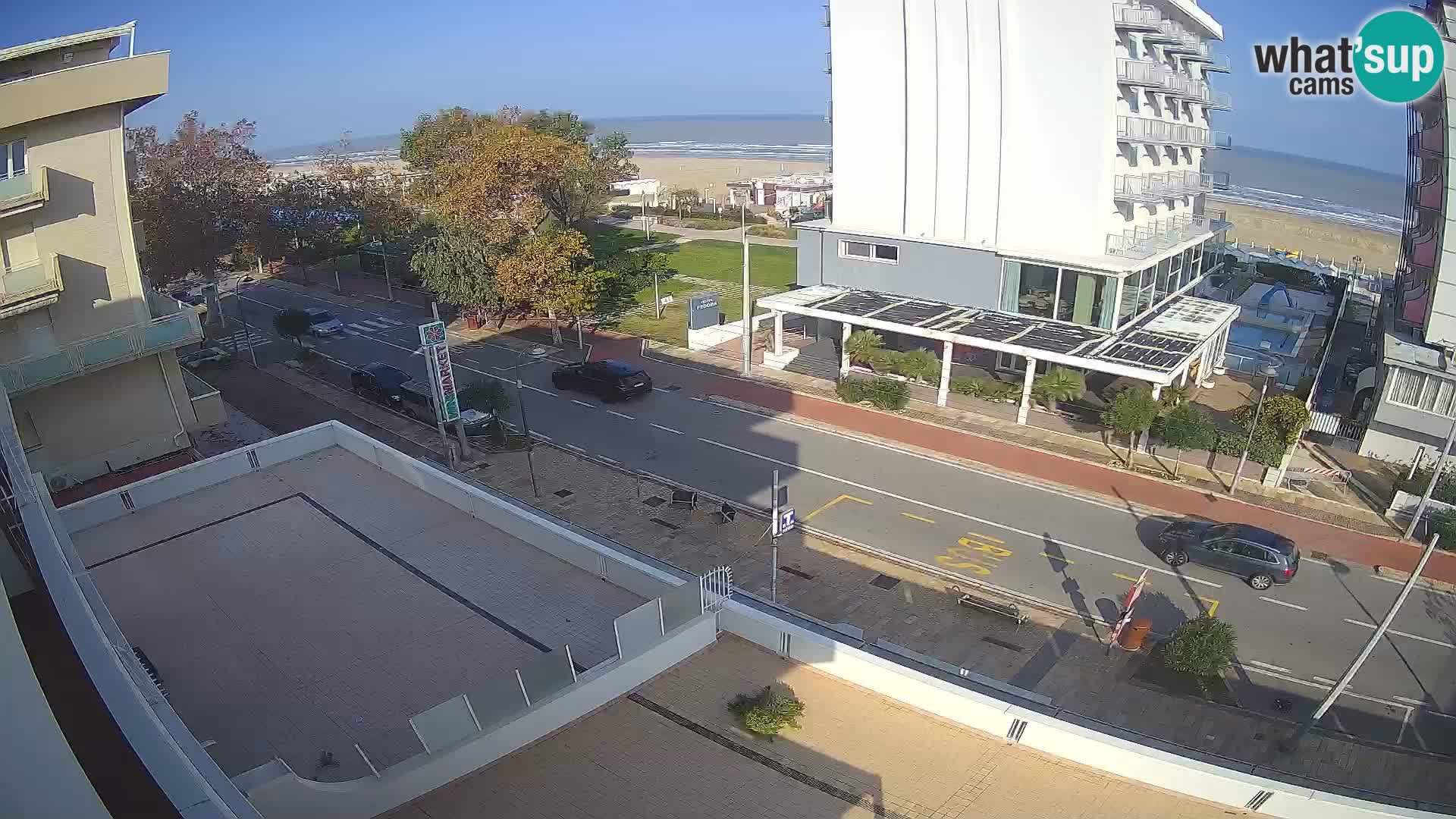 Plaža s spletno kamero Riccione in vrtovi La Malfa – plaža Bagni Oreste 115