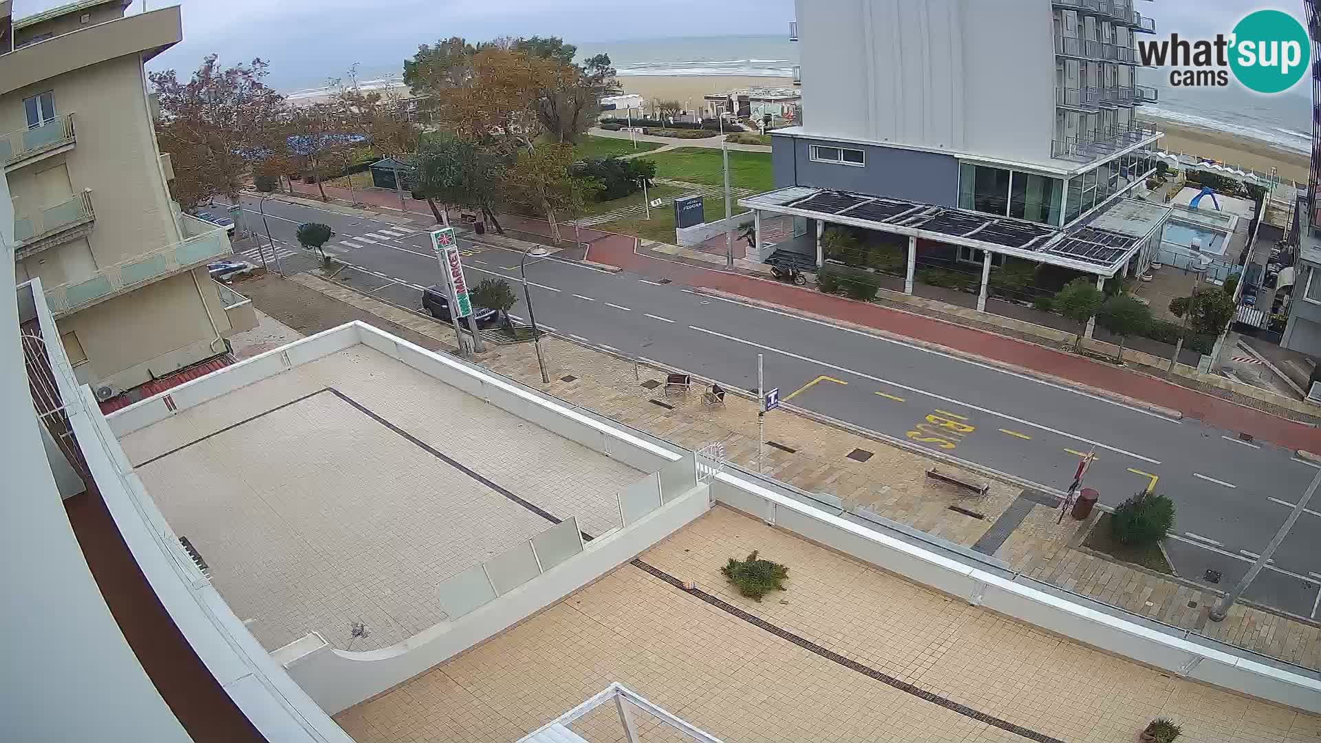 Plaža s spletno kamero Riccione in vrtovi La Malfa – plaža Bagni Oreste 115