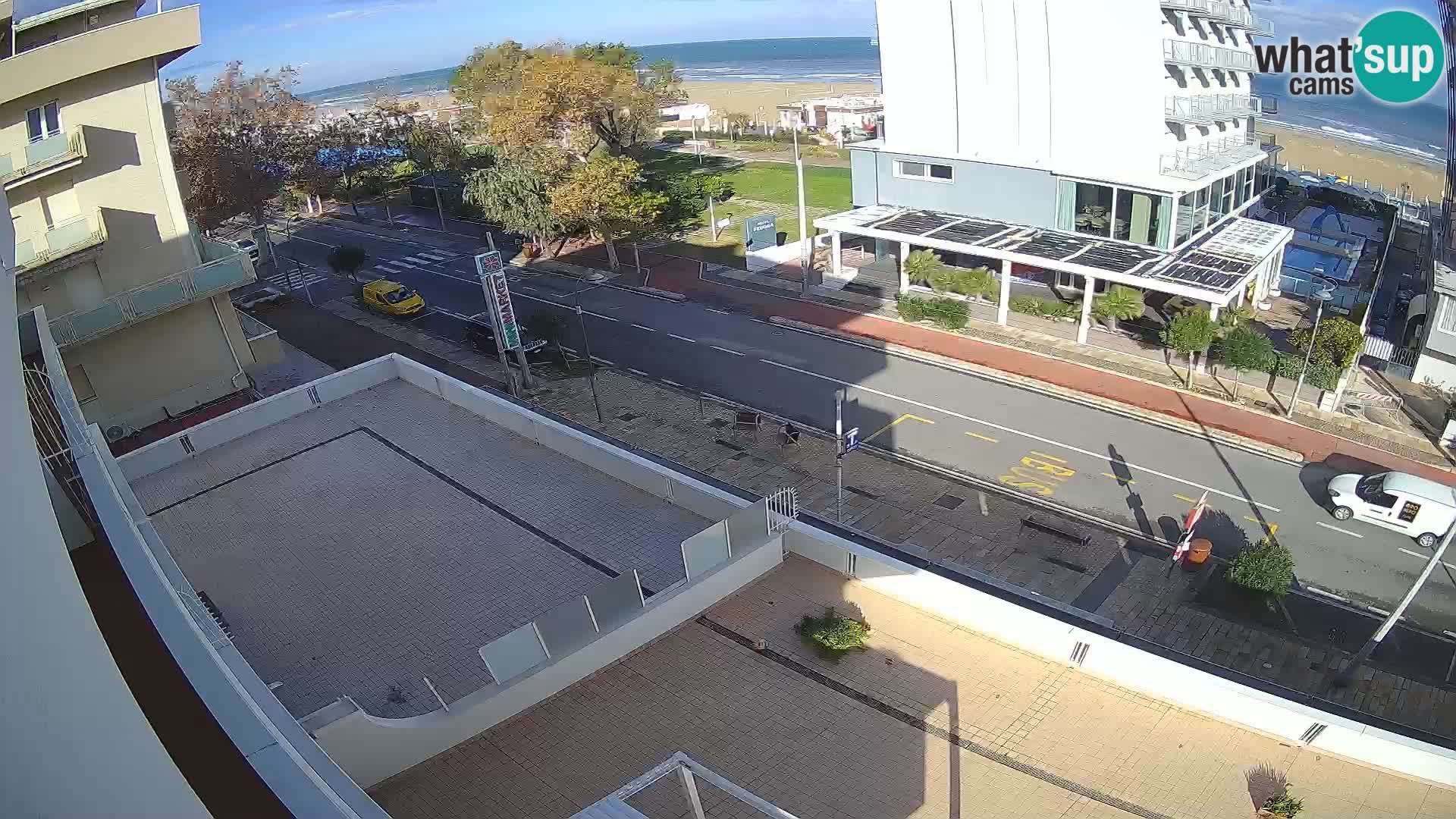 Plaža s spletno kamero Riccione in vrtovi La Malfa – plaža Bagni Oreste 115