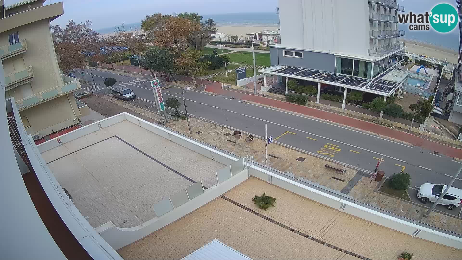 Plaža s spletno kamero Riccione in vrtovi La Malfa – plaža Bagni Oreste 115