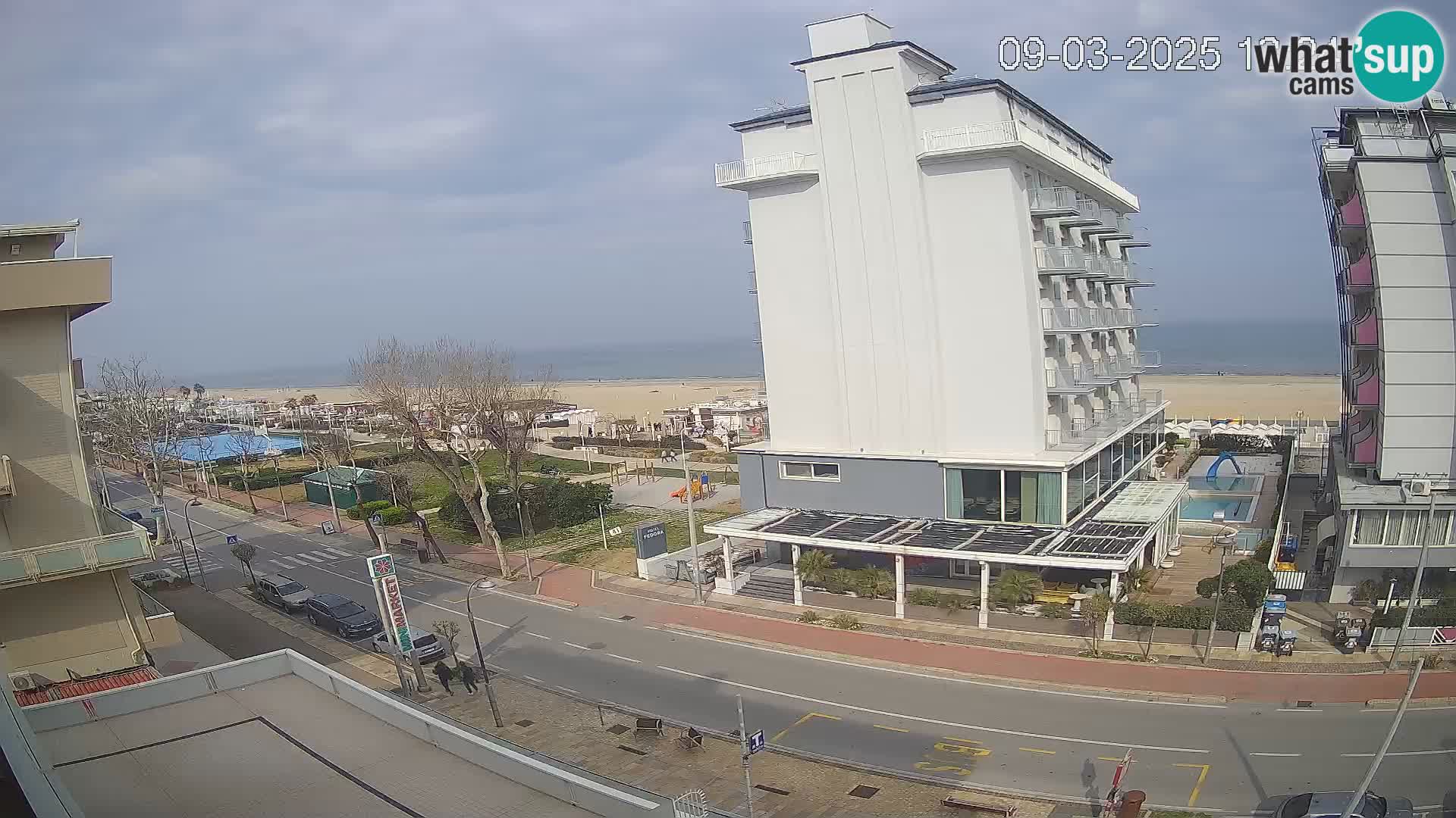 Riccione livecam beach and La Malfa gardens – Bagni Oreste spiaggia 115