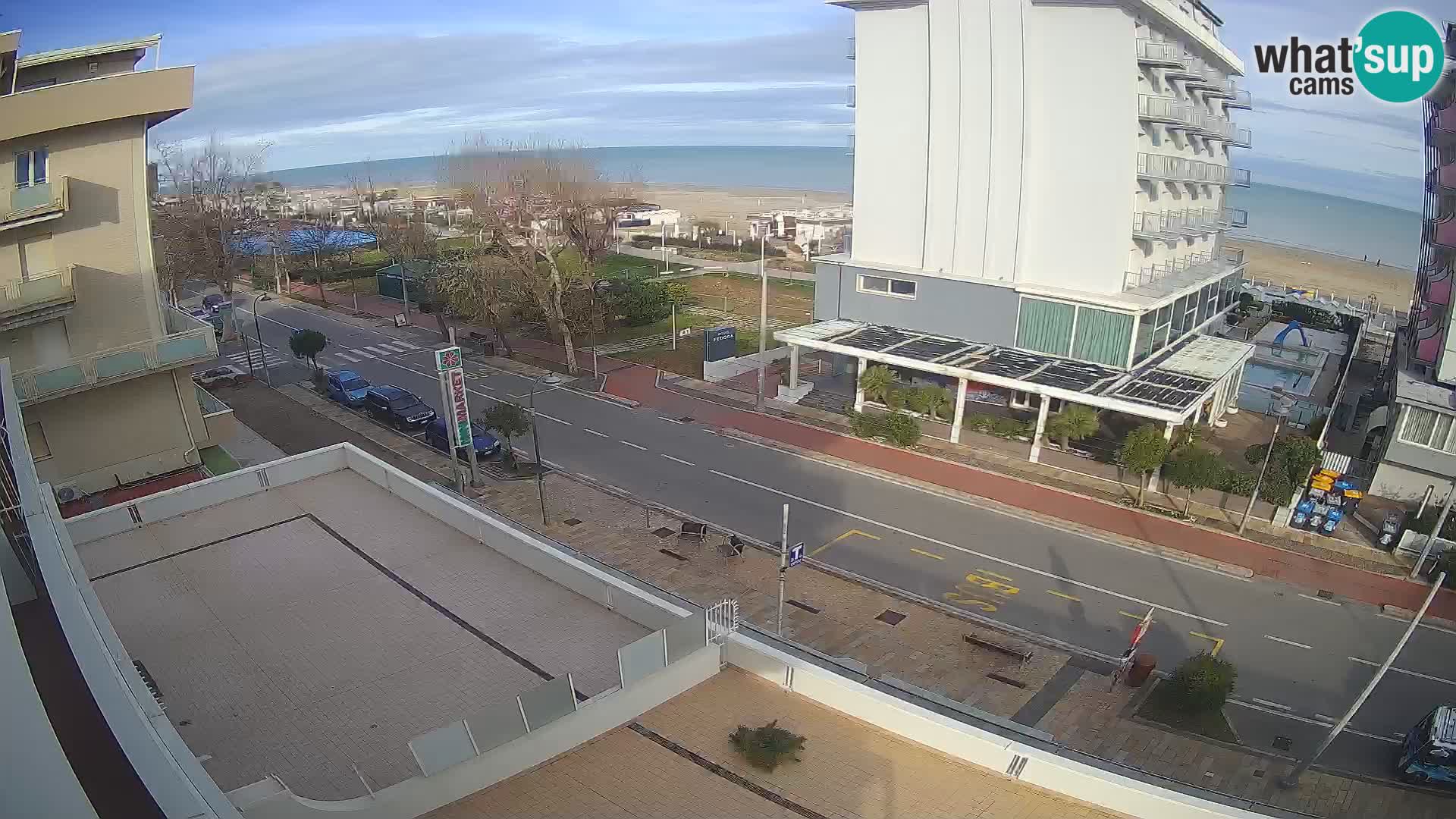 Plaža s spletno kamero Riccione in vrtovi La Malfa – plaža Bagni Oreste 115