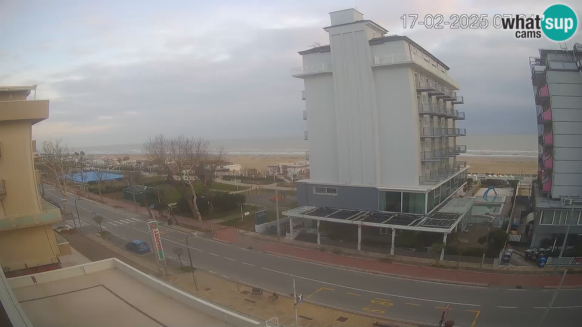 Riccione livecam beach and La Malfa gardens – Bagni Oreste spiaggia 115