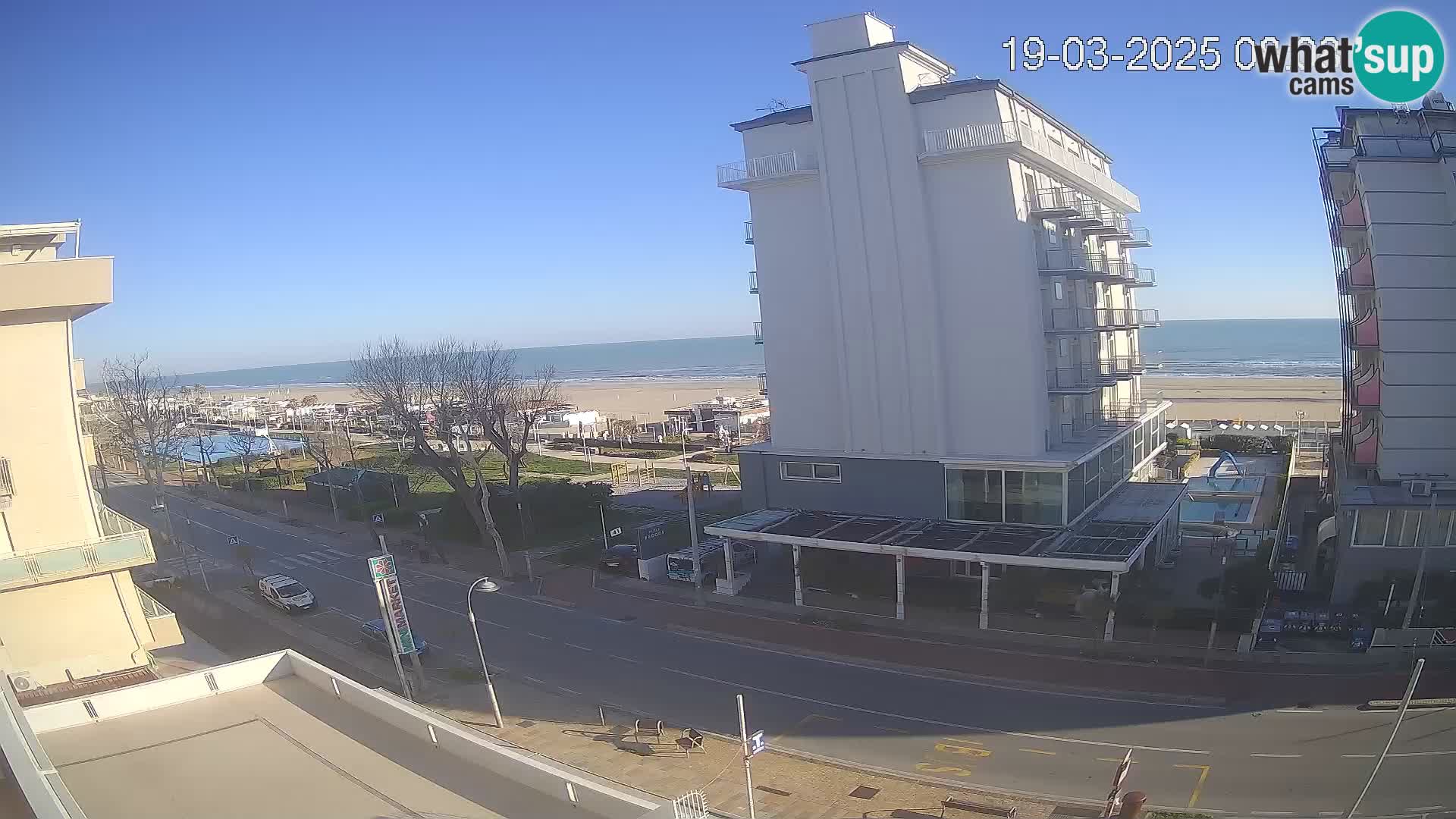 Plaža s spletno kamero Riccione in vrtovi La Malfa – plaža Bagni Oreste 115