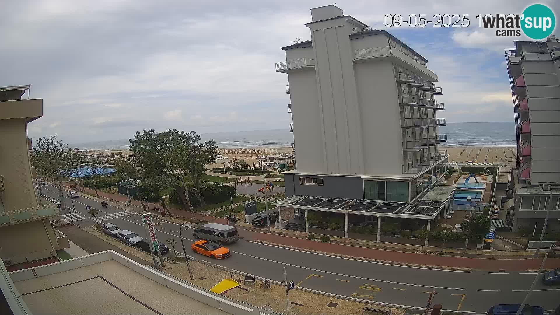 Riccione livecam beach and La Malfa gardens – Bagni Oreste spiaggia 115