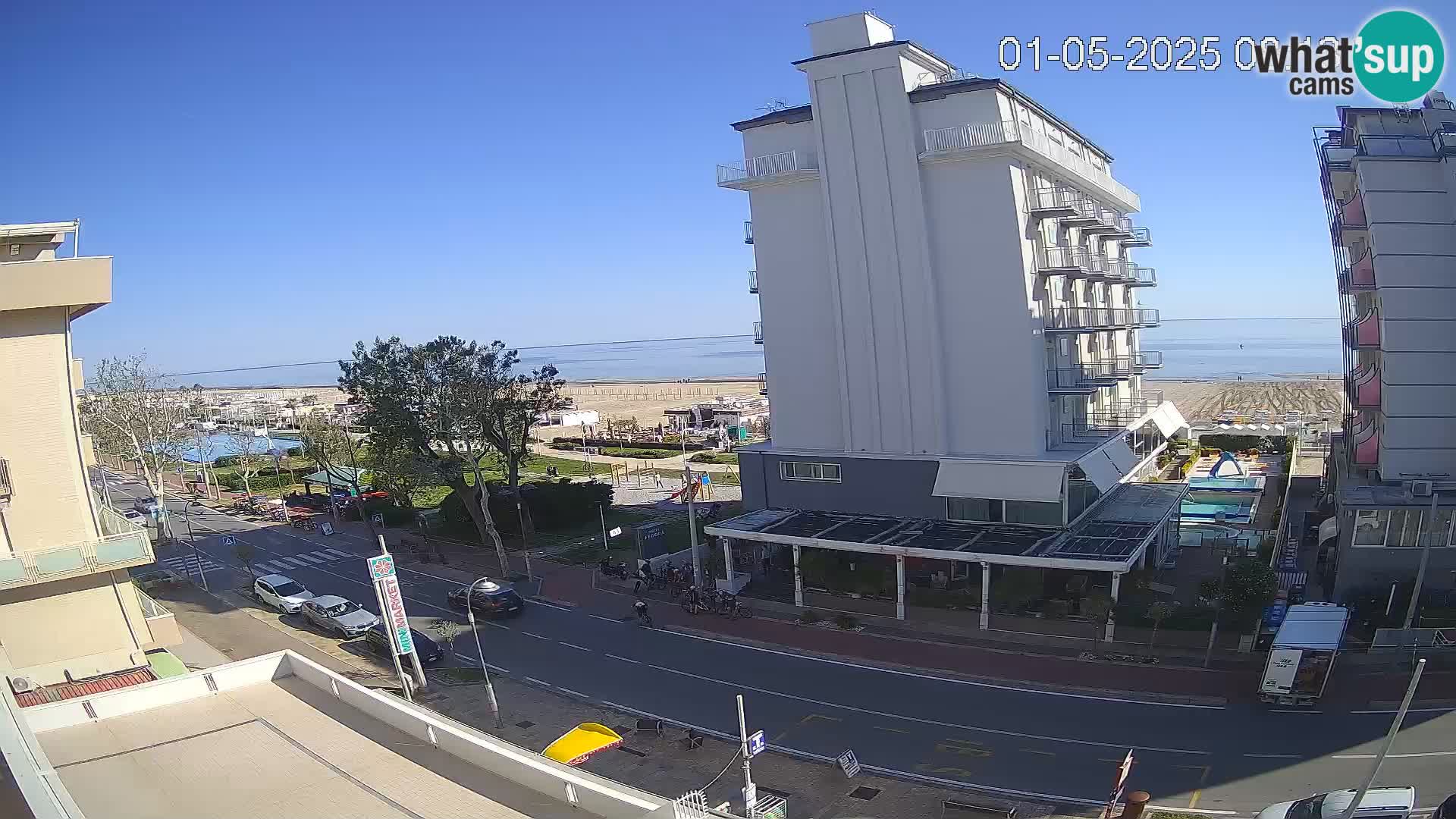 Riccione livecam beach and La Malfa gardens – Bagni Oreste spiaggia 115