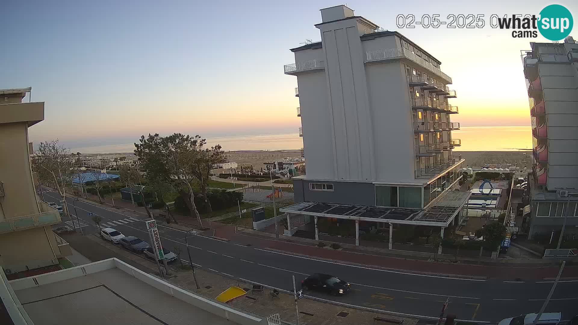 Riccione livecam beach and La Malfa gardens – Bagni Oreste spiaggia 115