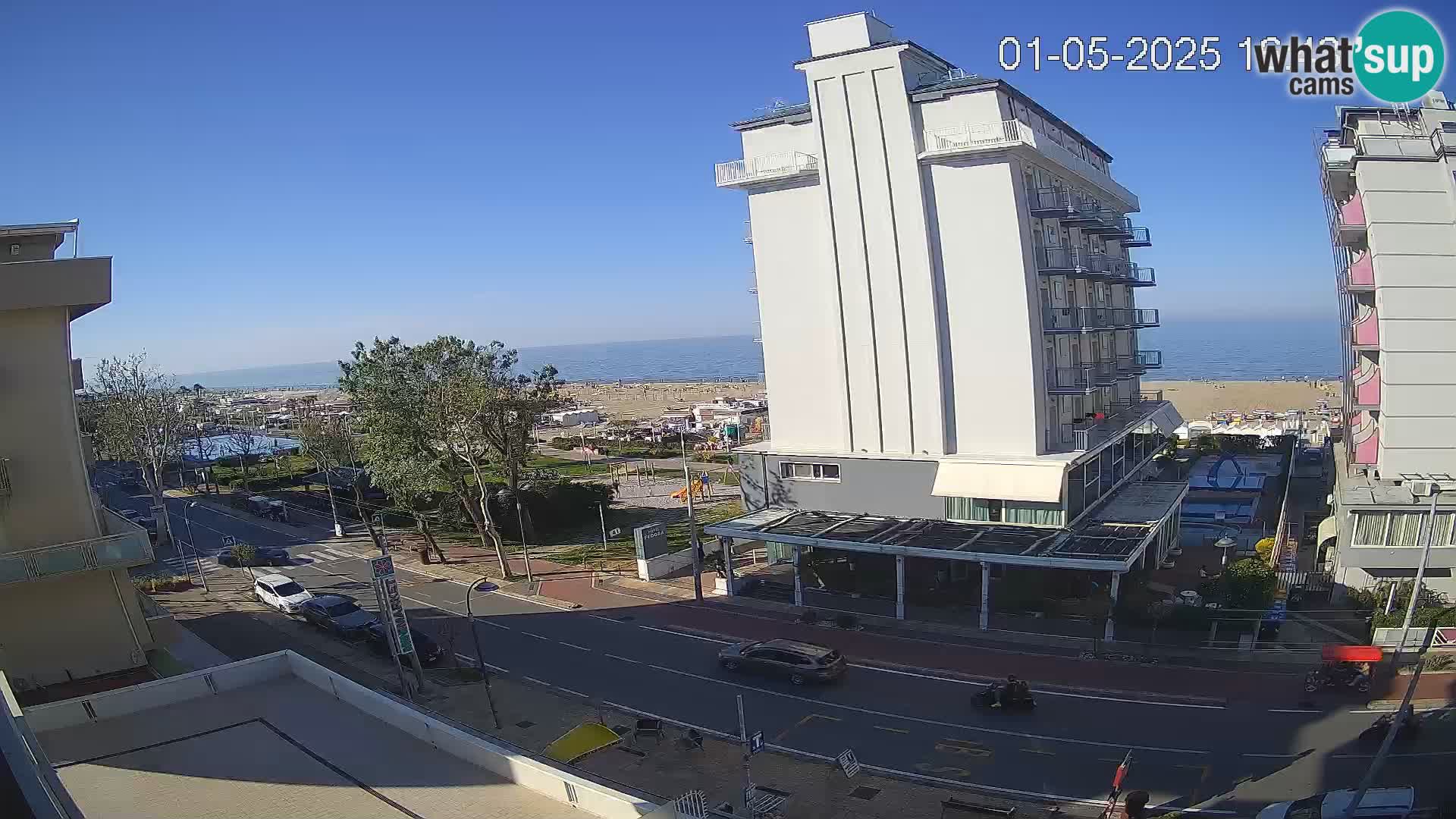 Plaža s spletno kamero Riccione in vrtovi La Malfa – plaža Bagni Oreste 115