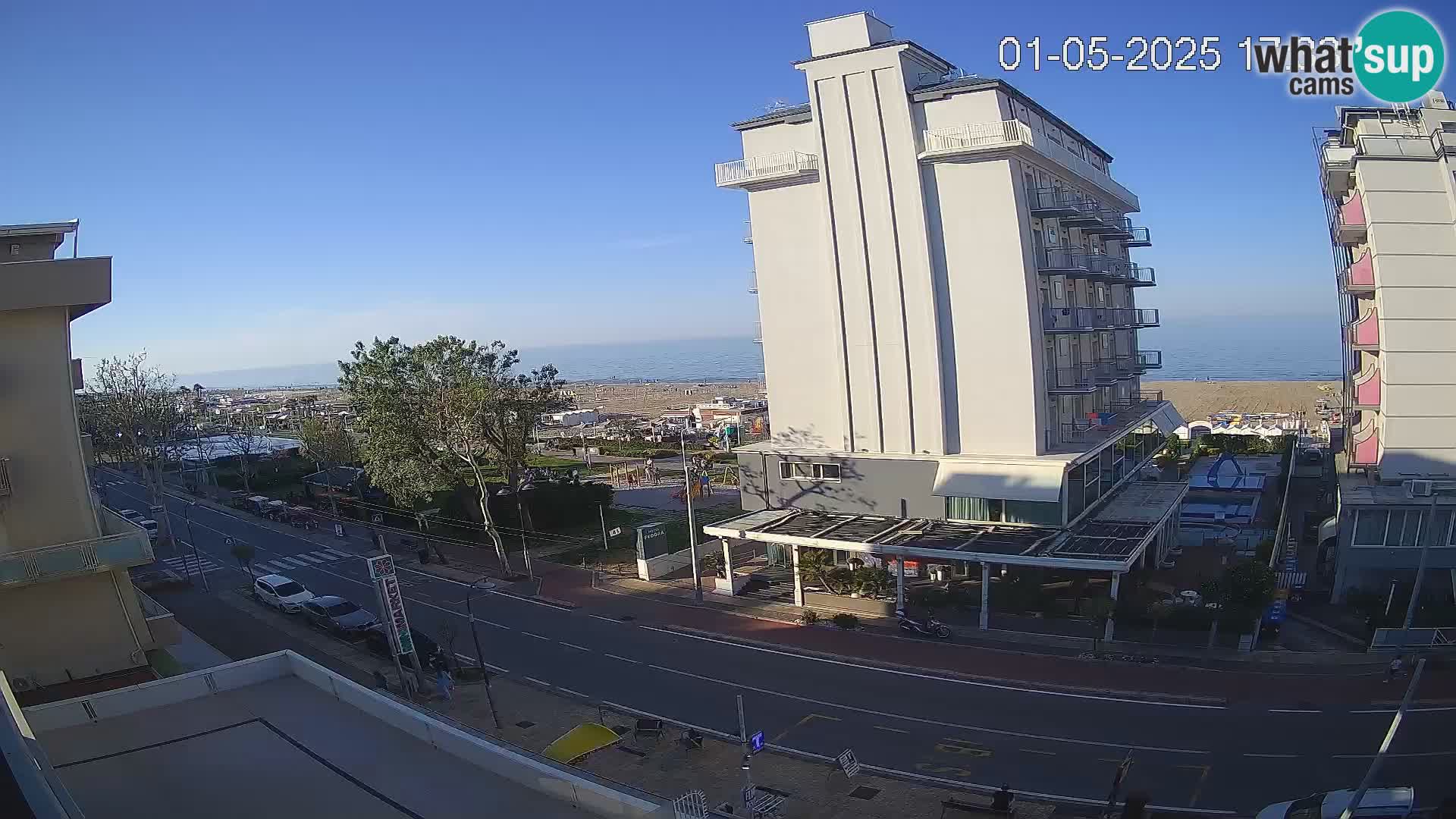 Plaža s spletno kamero Riccione in vrtovi La Malfa – plaža Bagni Oreste 115