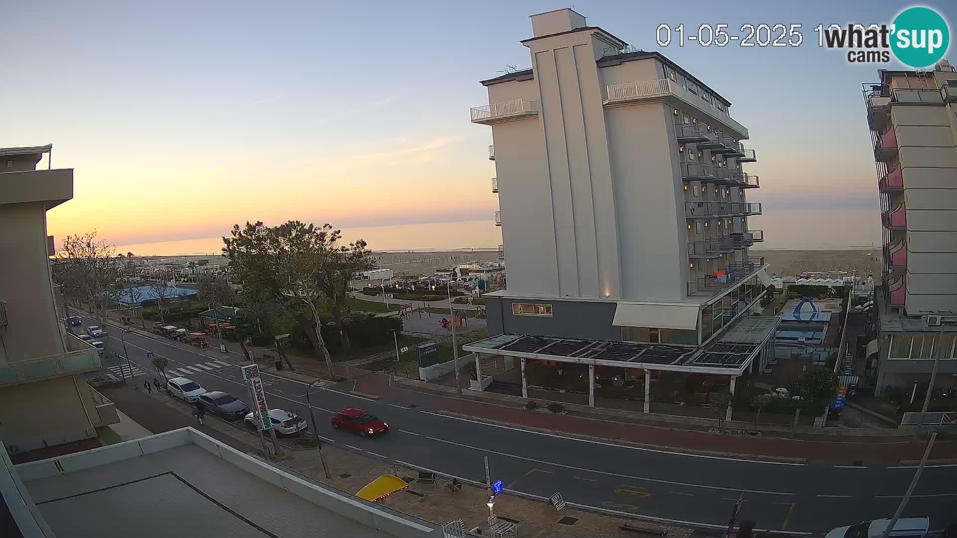 Riccione livecam beach and La Malfa gardens – Bagni Oreste spiaggia 115