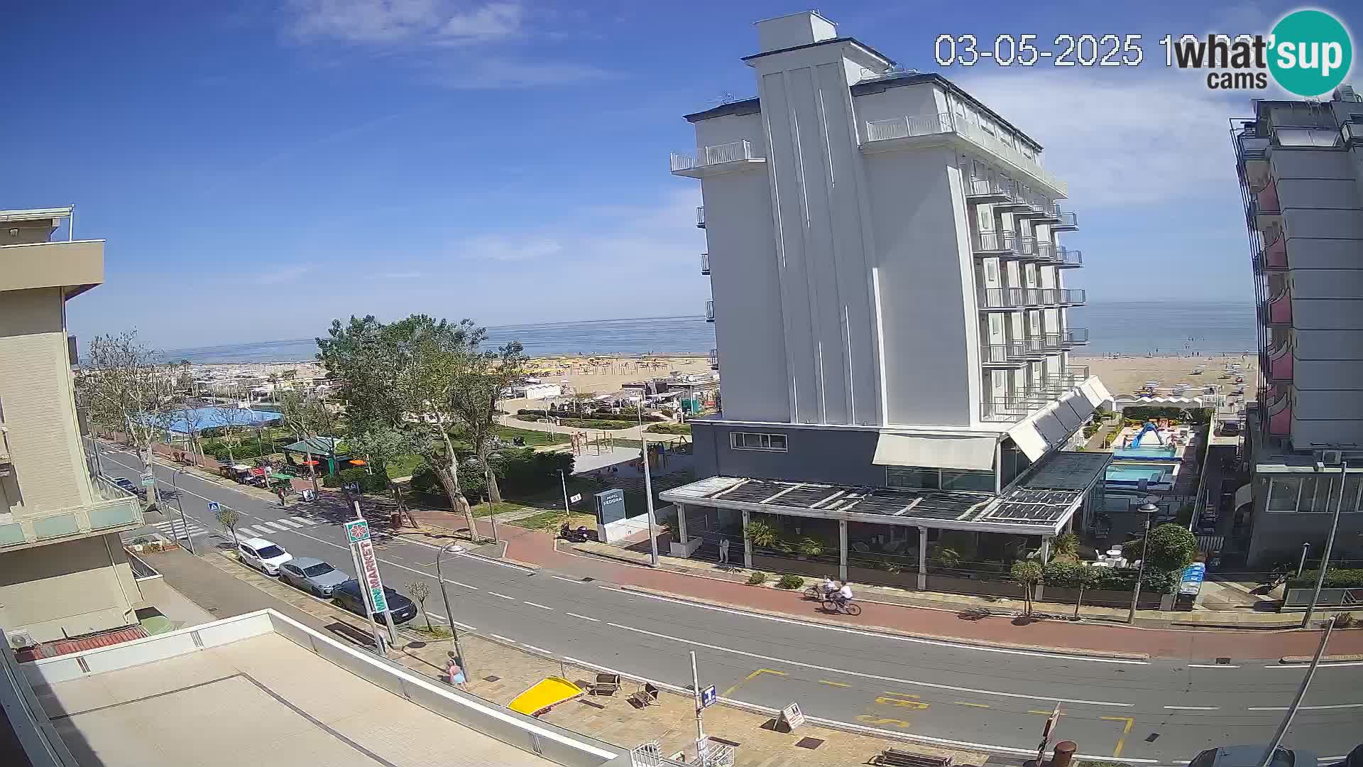 Plaža s spletno kamero Riccione in vrtovi La Malfa – plaža Bagni Oreste 115