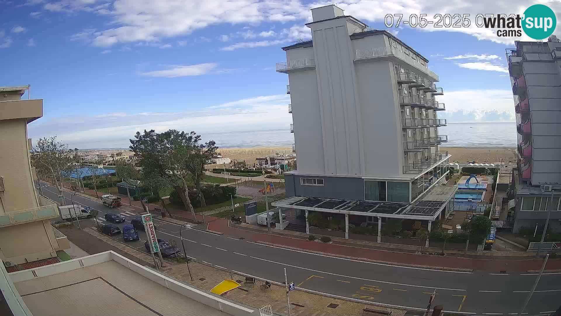 Riccione livecam beach and La Malfa gardens – Bagni Oreste spiaggia 115