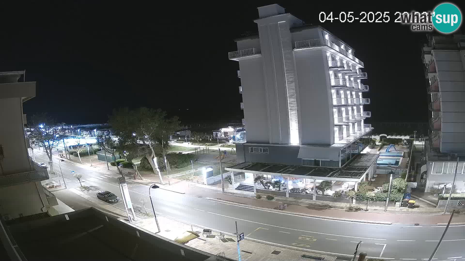 Plaža s spletno kamero Riccione in vrtovi La Malfa – plaža Bagni Oreste 115