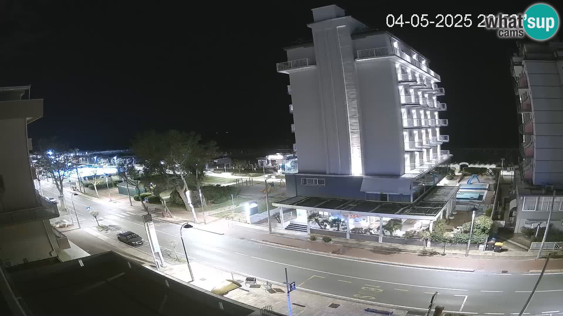 Riccione livecam beach and La Malfa gardens – Bagni Oreste spiaggia 115