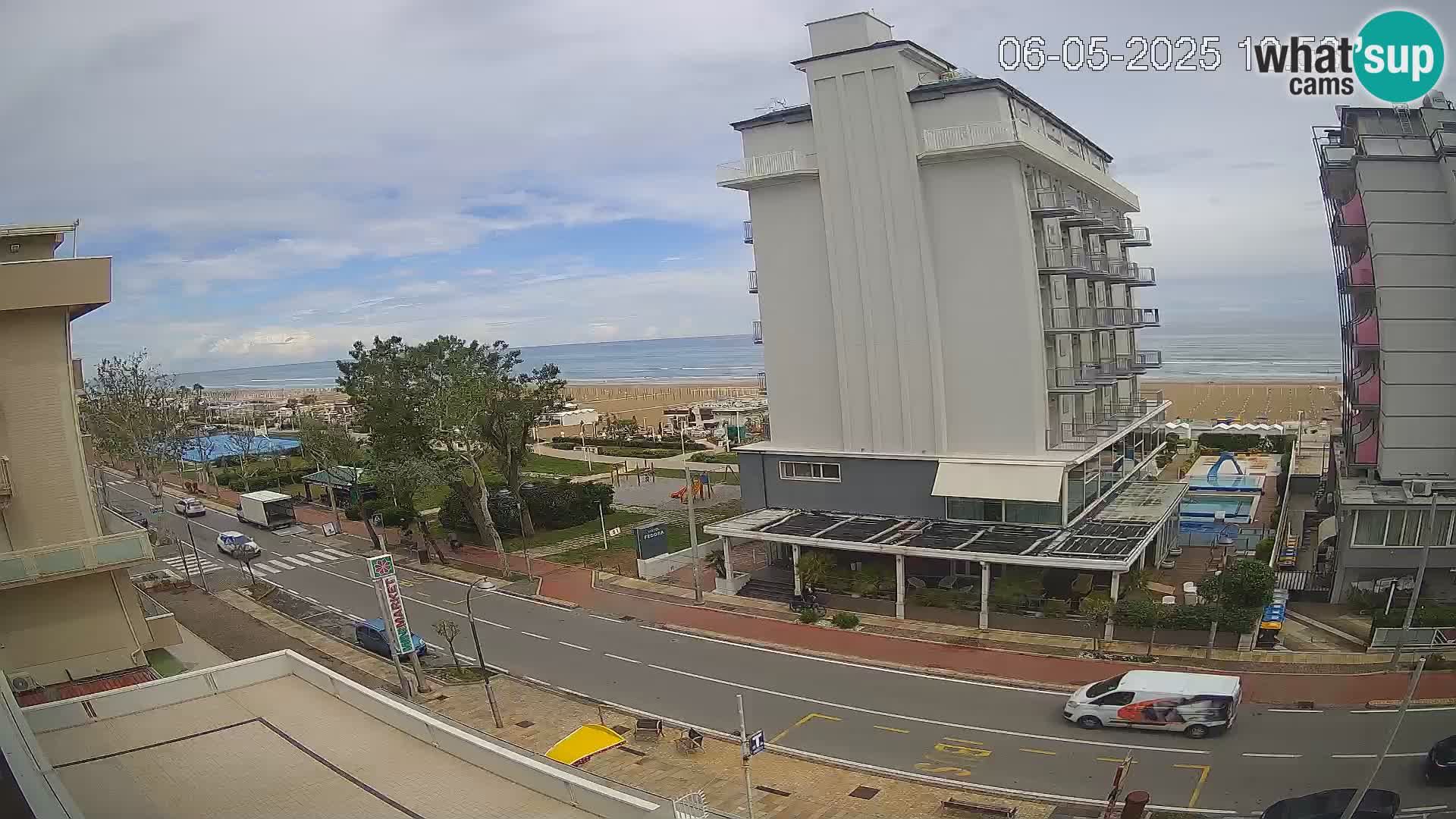 Riccione livecam beach and La Malfa gardens – Bagni Oreste spiaggia 115