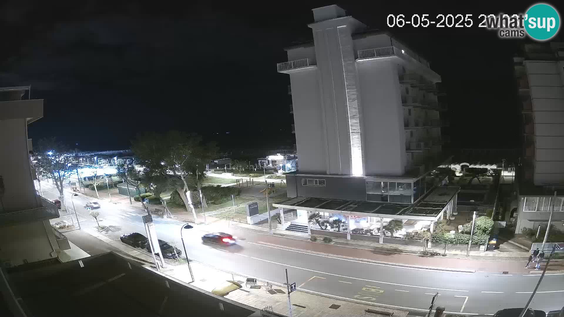Plaža s spletno kamero Riccione in vrtovi La Malfa – plaža Bagni Oreste 115