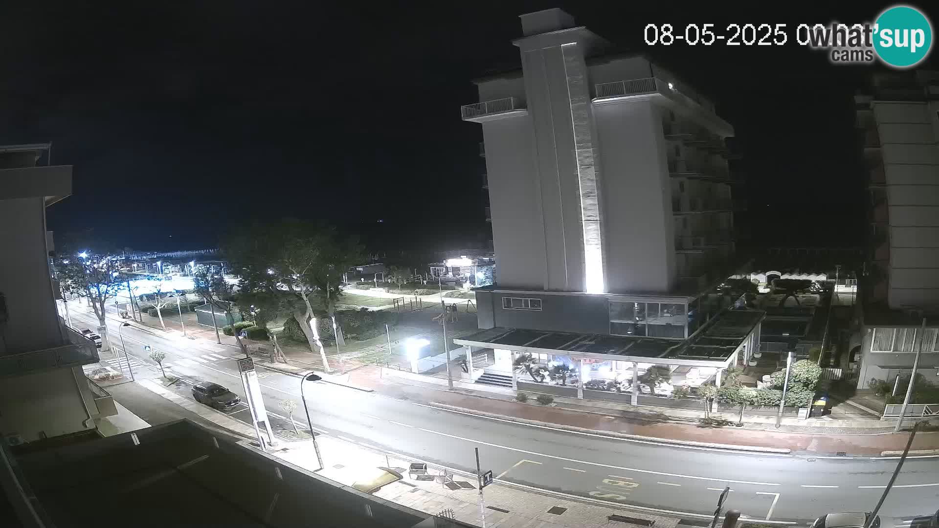 Plaža s spletno kamero Riccione in vrtovi La Malfa – plaža Bagni Oreste 115