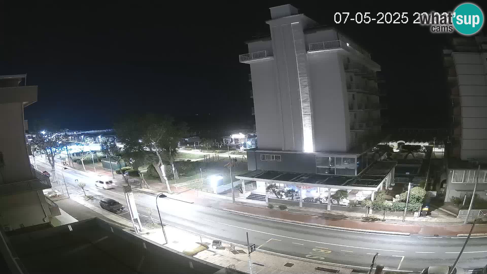 Riccione livecam beach and La Malfa gardens – Bagni Oreste spiaggia 115