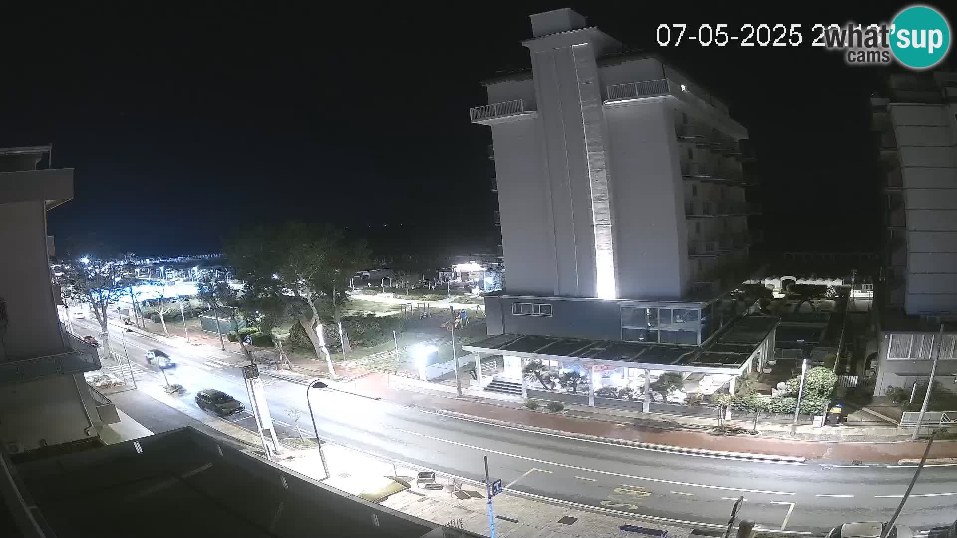 Plaža s spletno kamero Riccione in vrtovi La Malfa – plaža Bagni Oreste 115