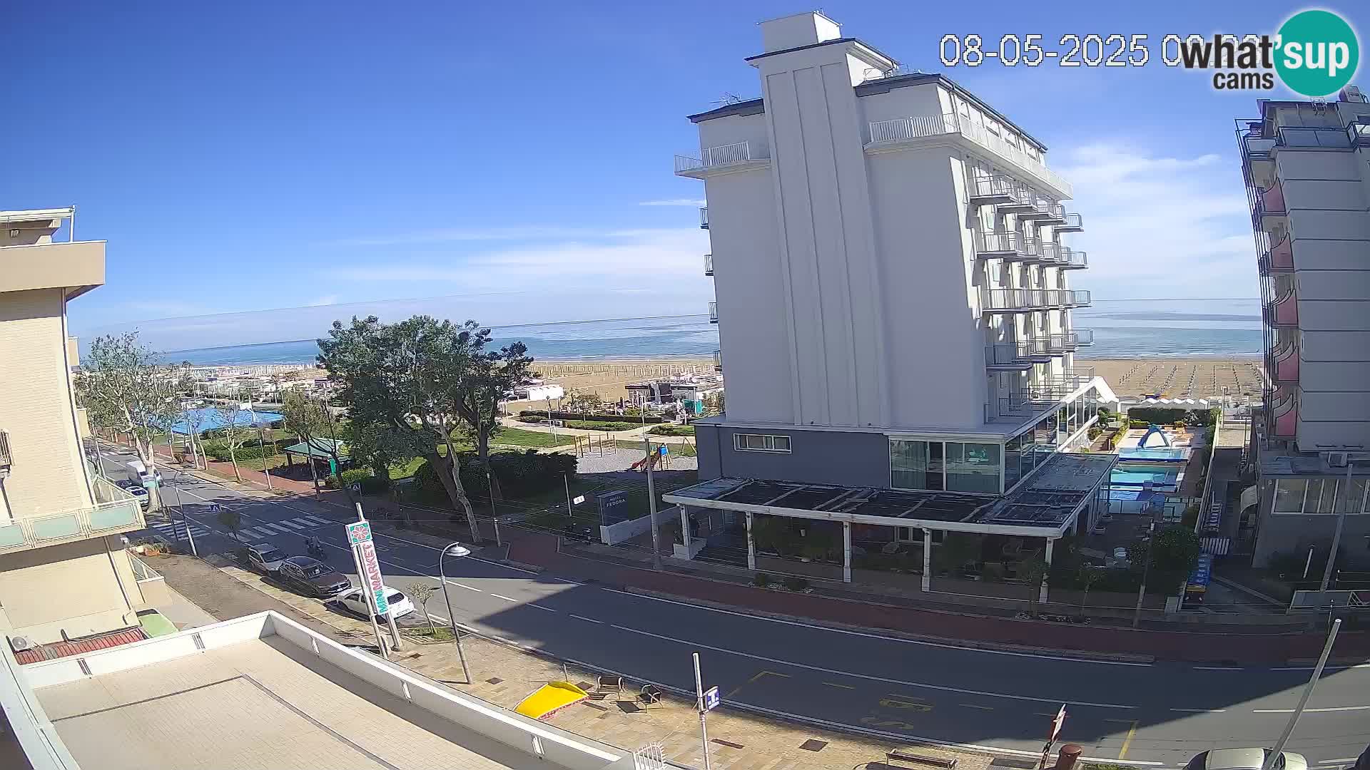 Riccione livecam beach and La Malfa gardens – Bagni Oreste spiaggia 115
