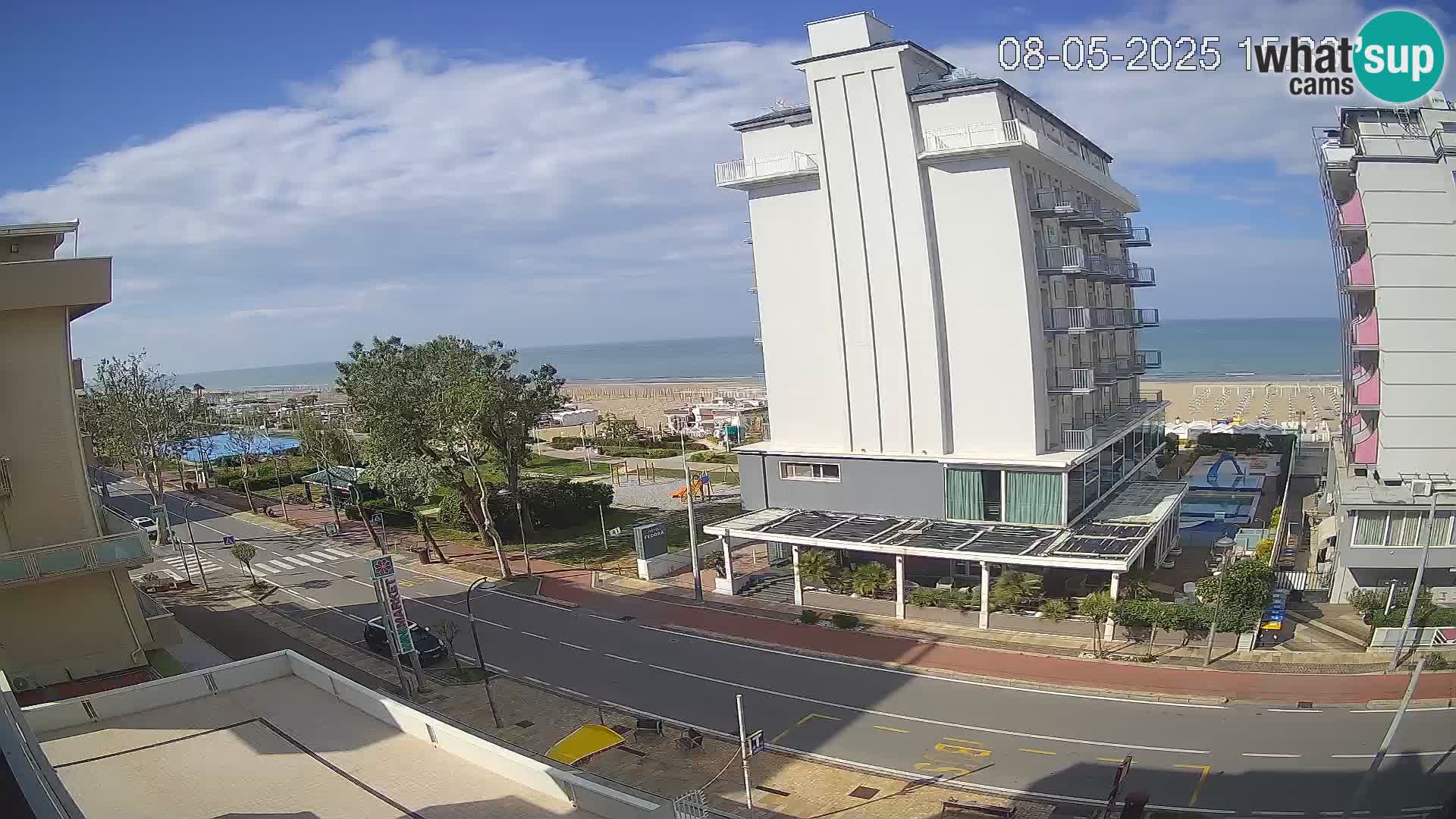 Plaža s spletno kamero Riccione in vrtovi La Malfa – plaža Bagni Oreste 115