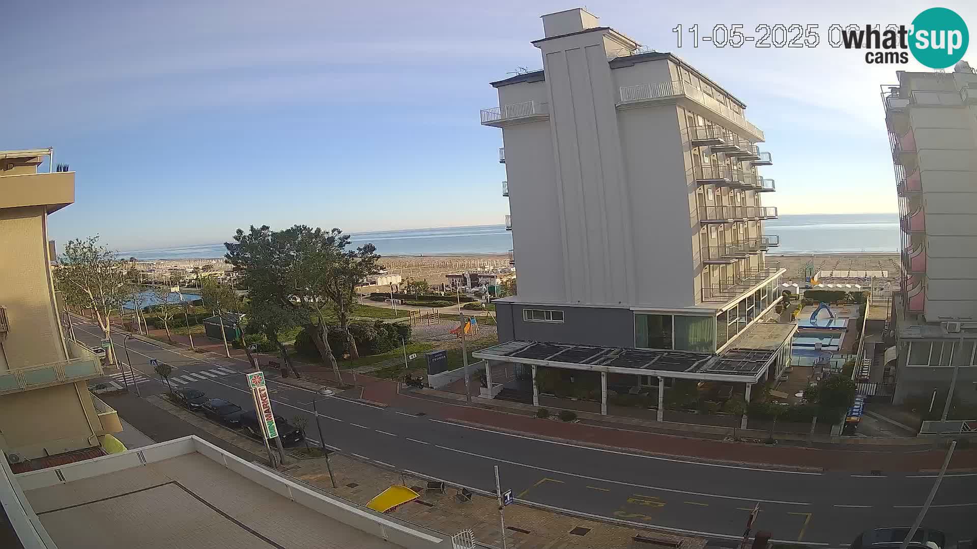 Riccione livecam beach and La Malfa gardens – Bagni Oreste spiaggia 115