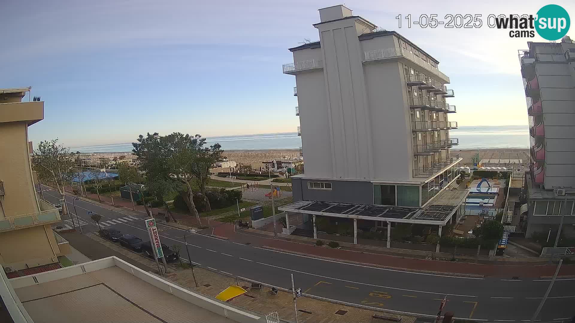 Riccione livecam beach and La Malfa gardens – Bagni Oreste spiaggia 115