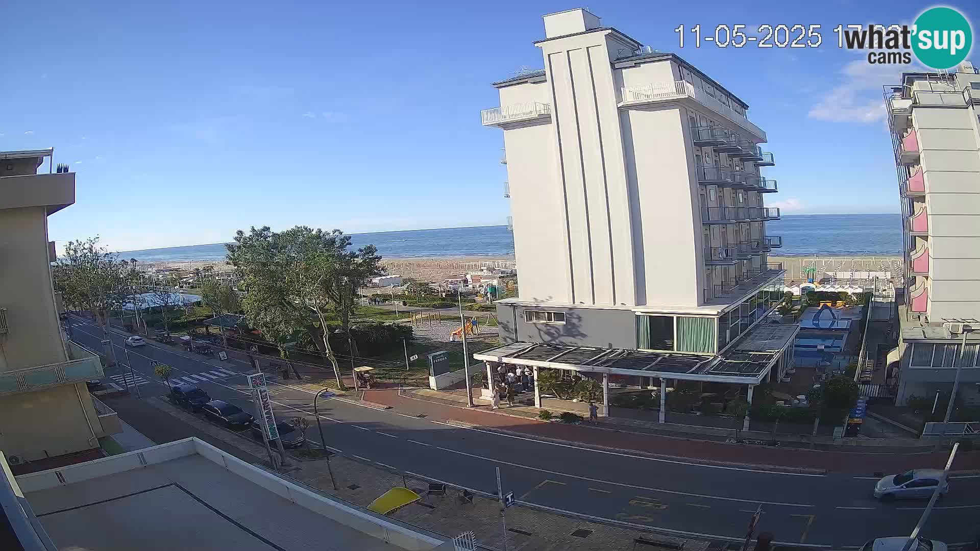 Plaža s spletno kamero Riccione in vrtovi La Malfa – plaža Bagni Oreste 115