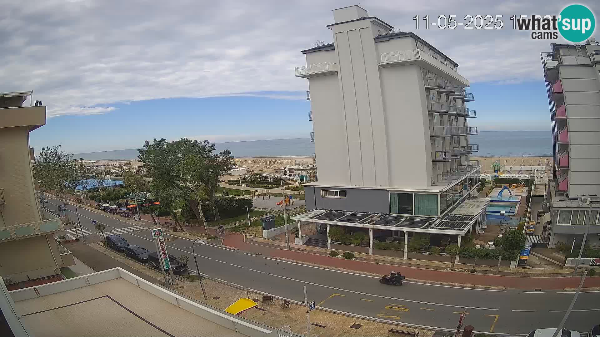 Plaža s spletno kamero Riccione in vrtovi La Malfa – plaža Bagni Oreste 115